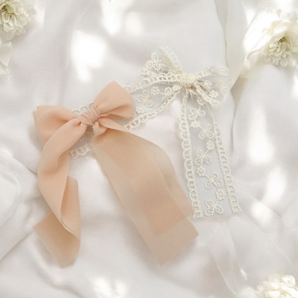 Grande Boucle Dentelle Fleuris Crème